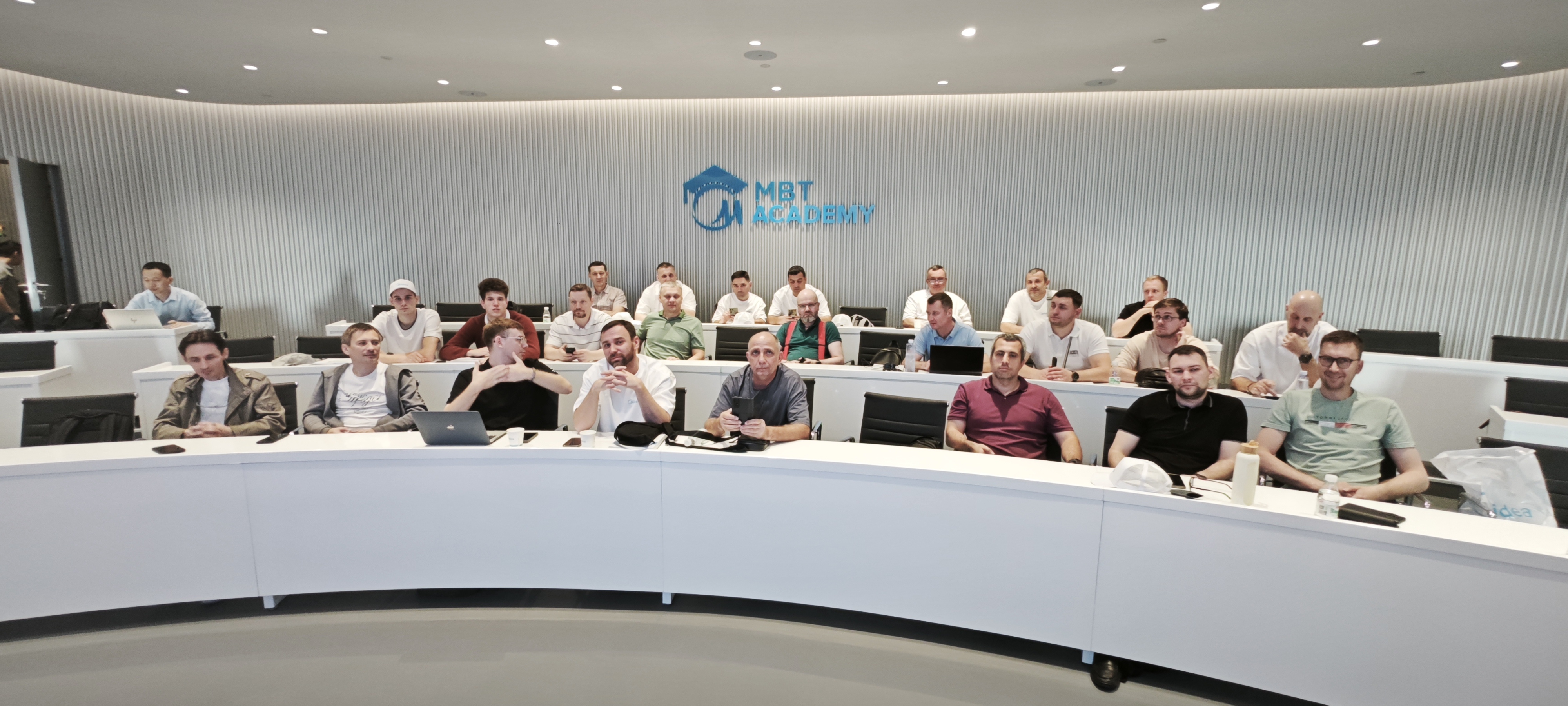 Тренинг «Даичи» в Китае: новые VRF Midea и практика для партнеров АСЦ